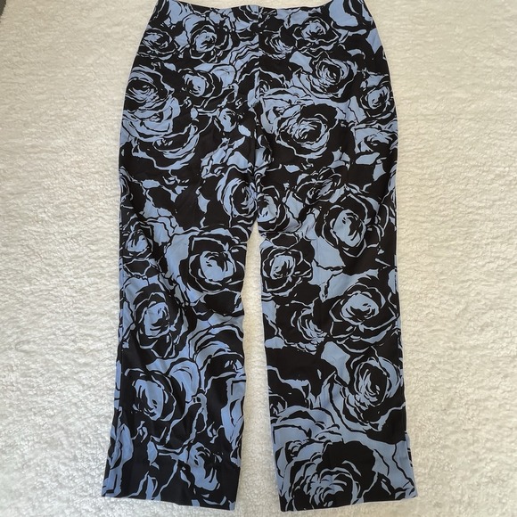 Chico's Black Label Blue Rose Floral Pants Statement Chic Art Print Sz 16 NWT - Picture 9 of 10